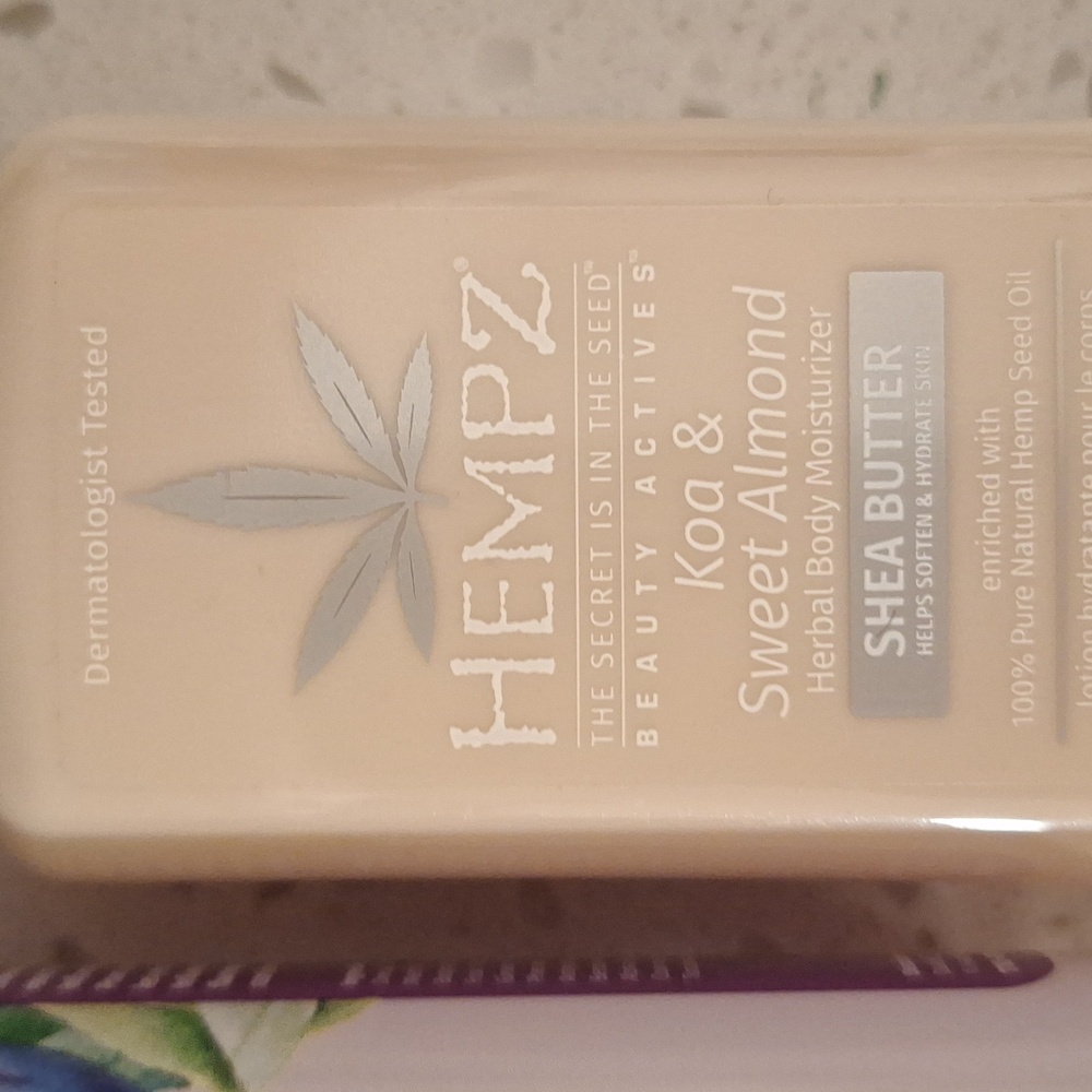Hempz Ultimate Bundle - Picture 3 of 6